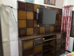 Immediately sale Led Showcase 7x7 foot with 8 drawers - Image 4