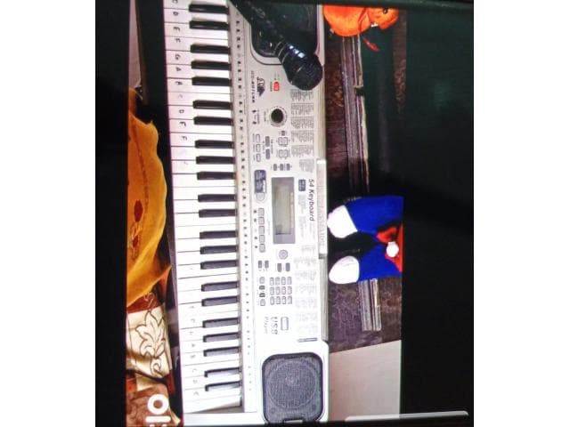 Synthesizer with USB and microphone