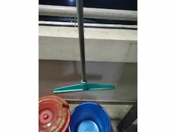 Excellent Condition Buckets & Wiper for Sale! - Image 2