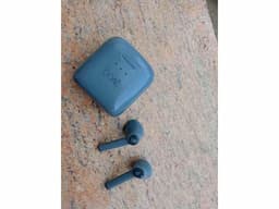 BOAT Airdopes 138 Wireless Earbuds - Image 2