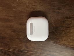 Apple AirPods 4 with Active Noise Cancellation - Image 4