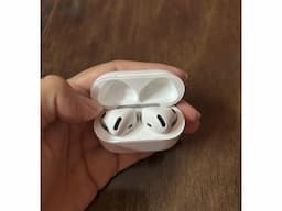 Apple AirPods 4 with Active Noise Cancellation - Image 6