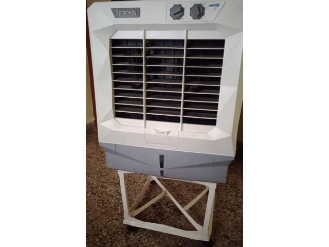 60L Symphony Cooler- 9 mo old- bill & warranty available - Negotiable