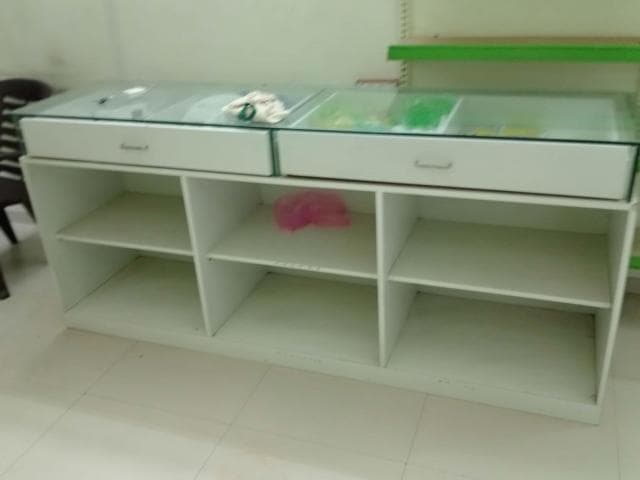 cabinet furniture for medical store use