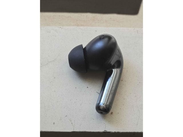 oneplus earbuds buds 3 pro -  buds only - no case