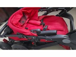 Baby hug stroller pram upto 3.5 years With safety harness hardly used And multi functional uses - Image 8