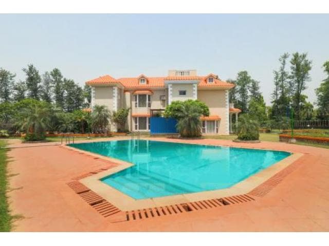 The Lake View Farmhouse in Noida - Book Now +917042028896