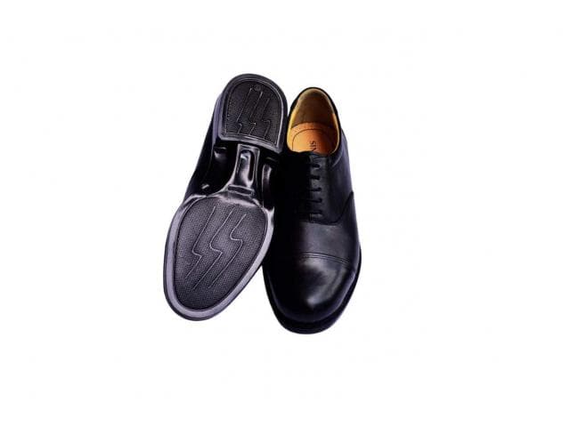 Mens leather shoes clearence sizes 7,8,9,10