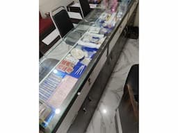 Wooden Counter for Jewellery or Cosmetics Products - Image 1