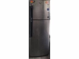 Whirlpool Refrigerator 245 litres - Image 1