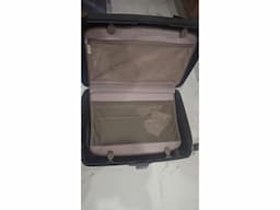 Samsonite Suitcase - Image 5