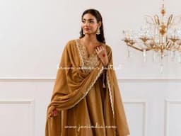 Shop Best Diwali Outfits 2025 for Women | JOVI India Festive Sale - Image 5