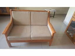 TWO SEATER SOFA 4 PIECE - Image 1