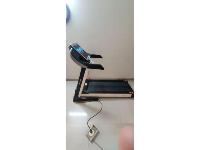 Sell for Tip Top conditioned Tread mill