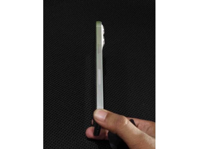 Apple iPhone 15 Pro Max – 512GB (Silver)