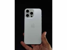 Apple iPhone 15 Pro Max – 512GB (Silver) - Image 5