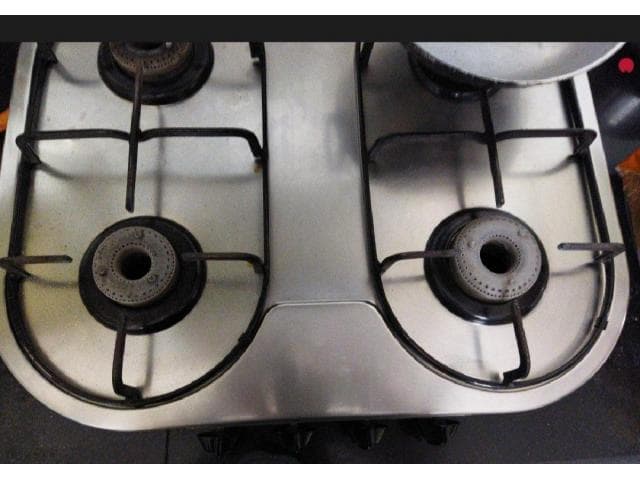 Glen 4 burner gas stover with alloy burners