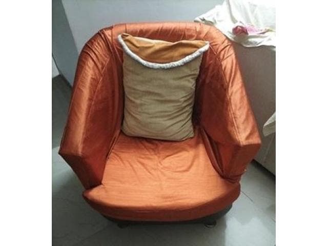 SOFA SET 3-2-1 WITH NEW SOFA COVER AVAILABLE FOR SALE