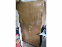 Used  Metal Almirah - Image 4