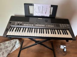 Yamaha PSR-I400 Keyboard - Image 3