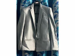 Grey Blazer with full set  ( waist coat + shirt + pant ) - Size 36 - Excellent Condition - Image 2
