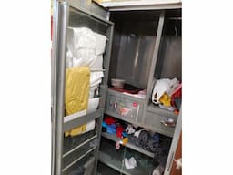 METAL CUPBOARD ALMOST LIKE NEW - Image 2