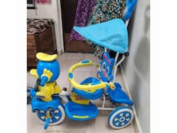 Kids tricycle in good condition - Image 1
