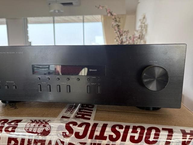 Yamaha 5 Amplifier R-S2022