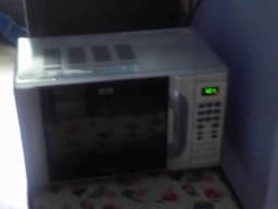 IFB grill/combi microven in good condition  for sale - Image 2