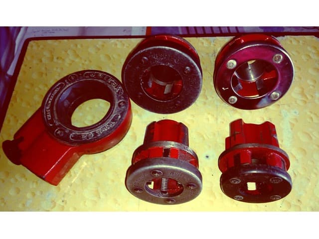 EGA MASTER manual THREADER for GI pipes