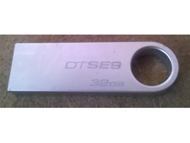 Kingston 32 GB Metal Pen Dive for 450 FIXED COST